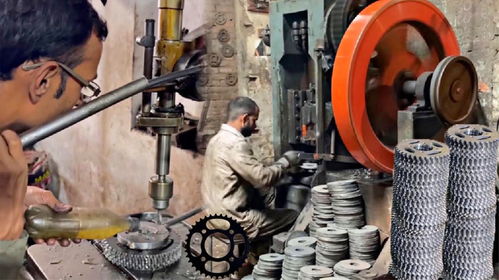 巴基斯坦零件加工廠(chǎng),里面工人師傅個(gè)個(gè)技術(shù)強(qiáng)悍,產(chǎn)品質(zhì)量過(guò)硬