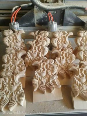 四川雅安 平面帶圓雕木工雕刻機(jī) 價(jià)格